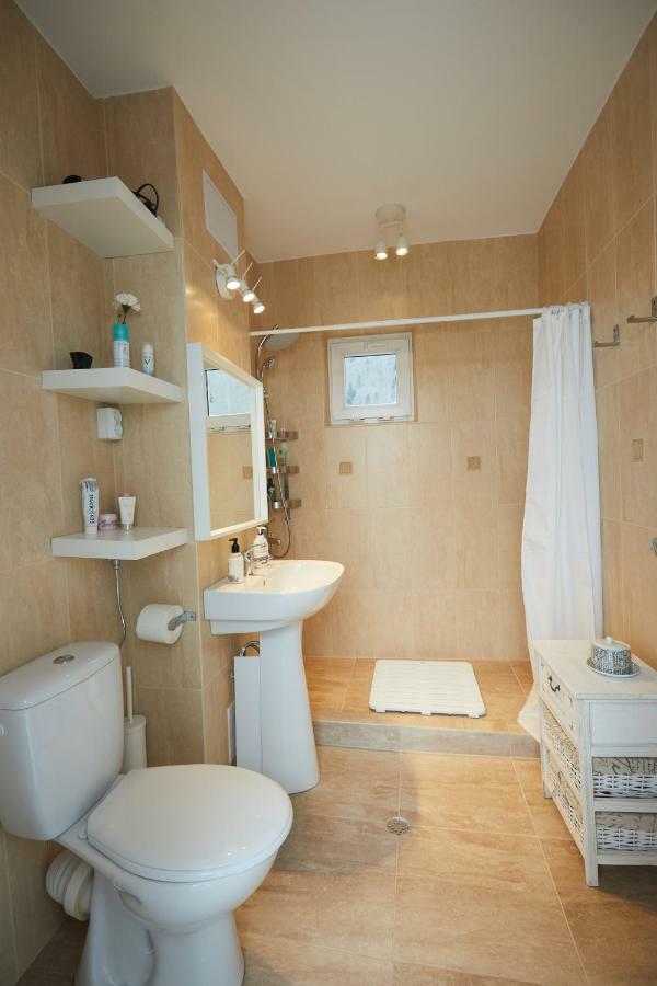 2 Bedroom Cozy Apartment Sinaia Extérieur photo